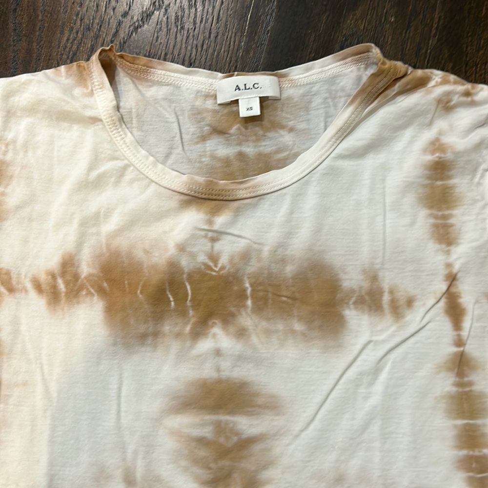 ALC top tee tie dye white tan size XS